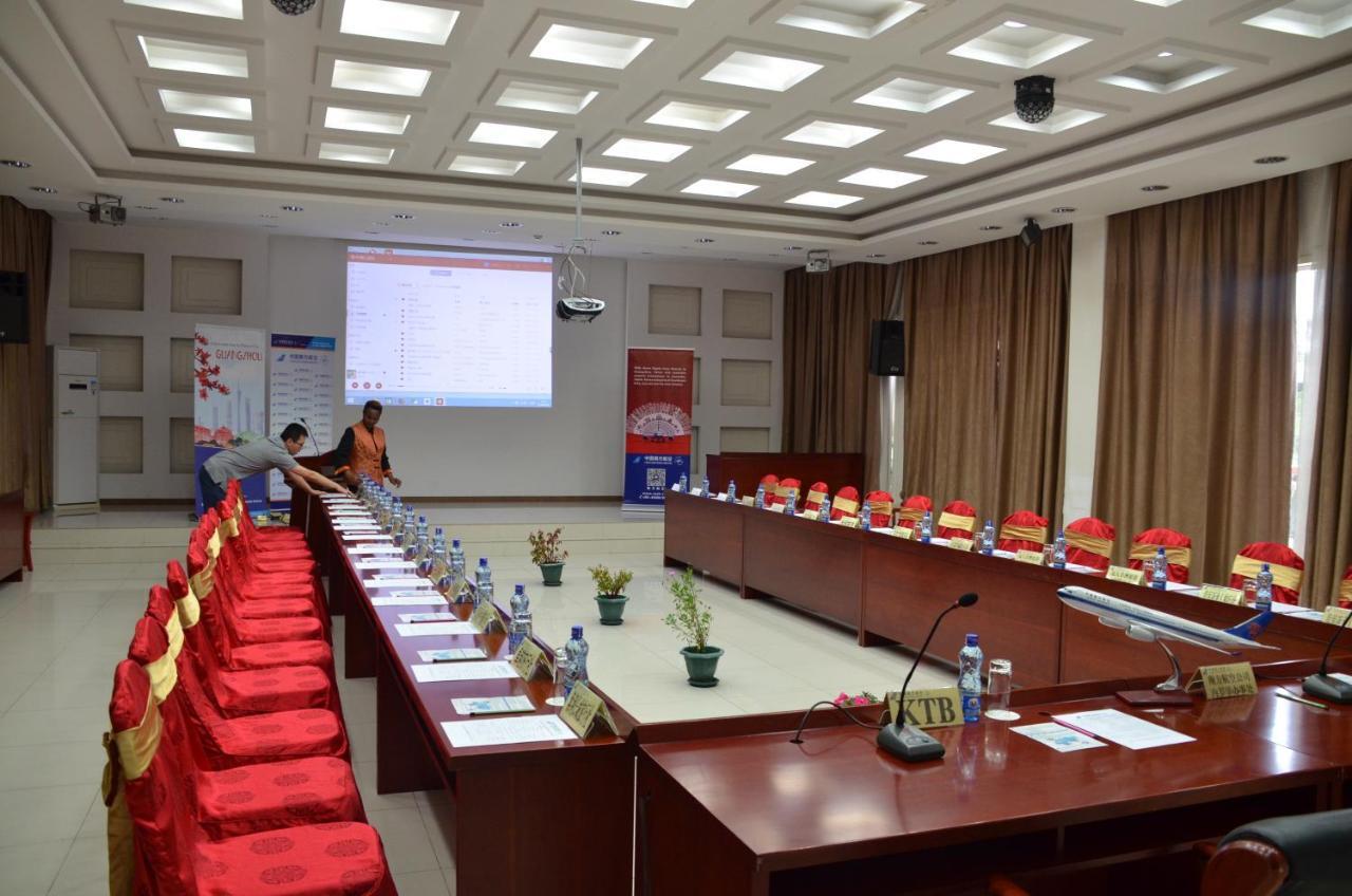 Soluxe Club International Hotel Ναϊρόμπι Εξωτερικό φωτογραφία